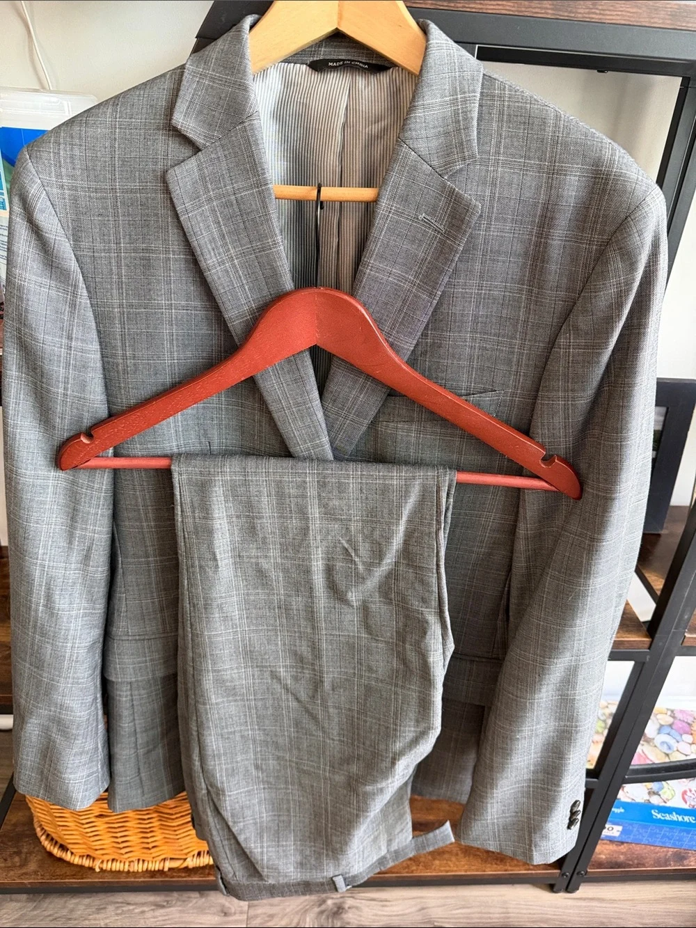 Banana Republic Gray Plaid Men's Suit Jacket: like new